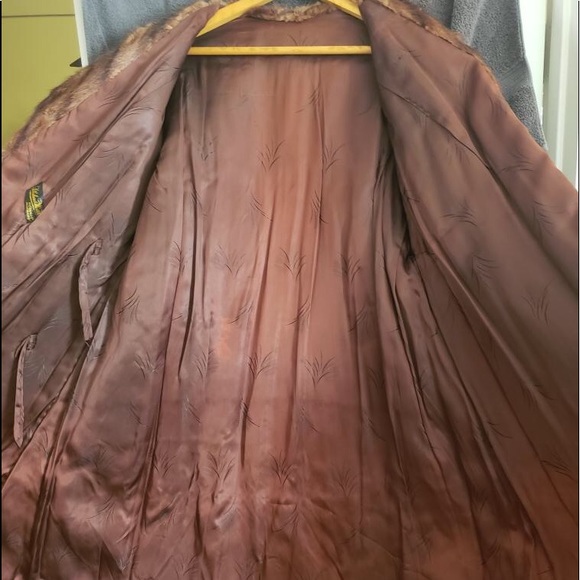 German Muskrat Fur Coat - Picture 2 of 6